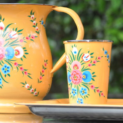 Jasmine White London Mustard Floral Splash Tumbler